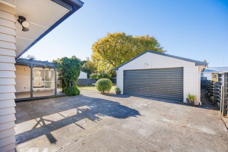Photo of property in 8 Norwich Place, Awapuni, Palmerston North, 4412