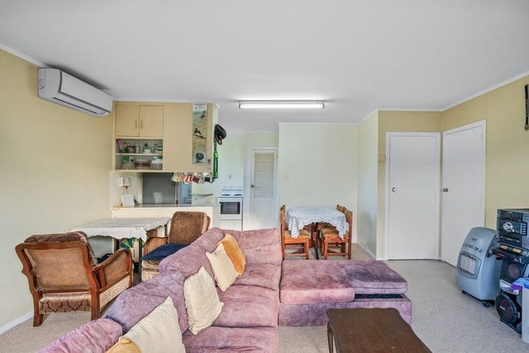 Photo of property in 4/24 Robertson Road, Favona, Auckland, 2024