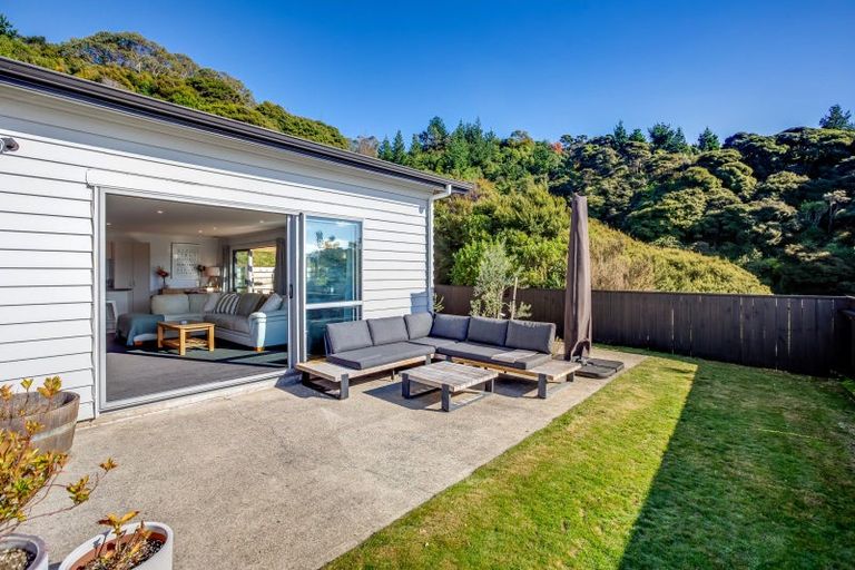 Photo of property in 14 Gennaker Lane, Whitby, Porirua, 5024