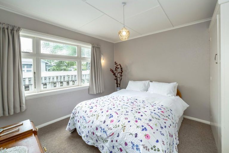 Photo of property in 12a Kuratawhiti Street, Greytown, 5712