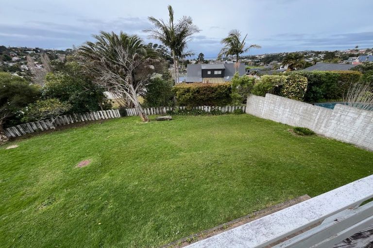 Photo of property in 23 Stapleford Crescent, Browns Bay, Auckland, 0630