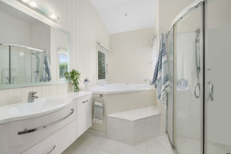 Photo of property in 14 Kea Street, Waikanae, 5036