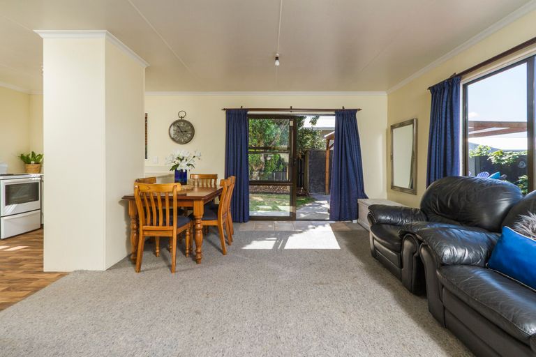 Photo of property in 2 Waimea West Road, Brightwater, 7022