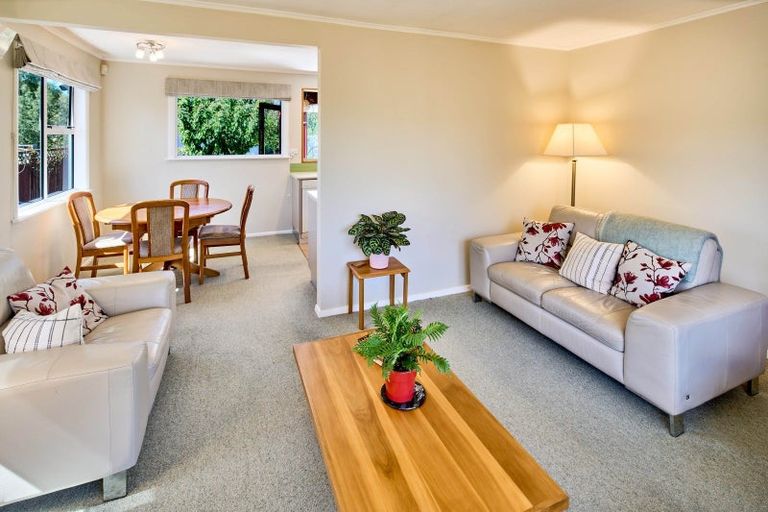 Photo of property in 2a Argyle Grove, Trentham, Upper Hutt, 5018