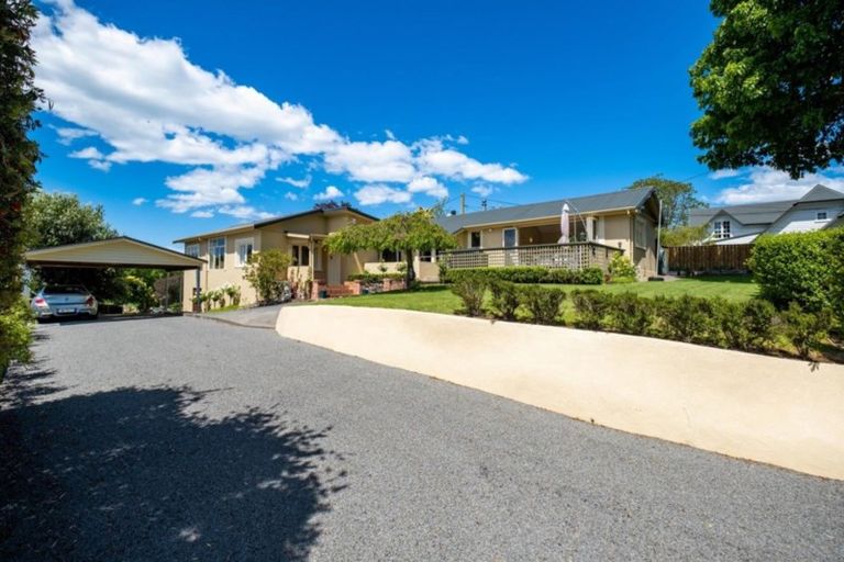Photo of property in 17 Kopanga Road, Havelock North, 4130