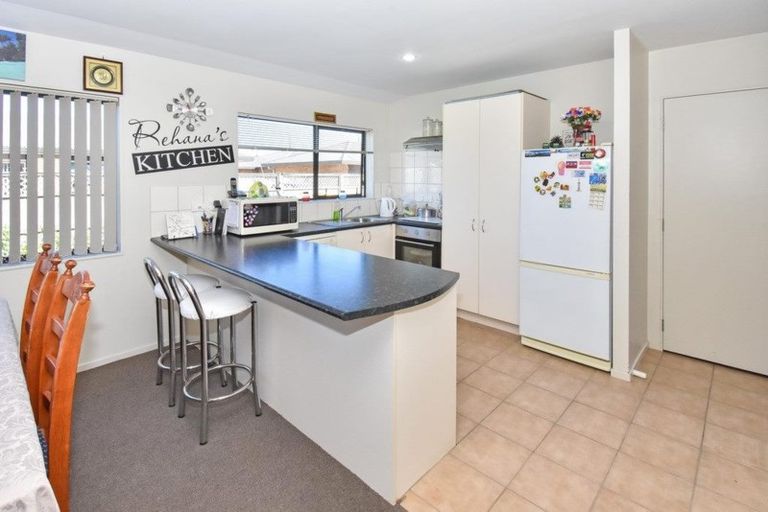 Photo of property in 19 Robertson Road, Favona, Auckland, 2024
