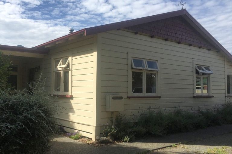 Photo of property in 607 Victoria Street, Parkvale, Hastings, 4122