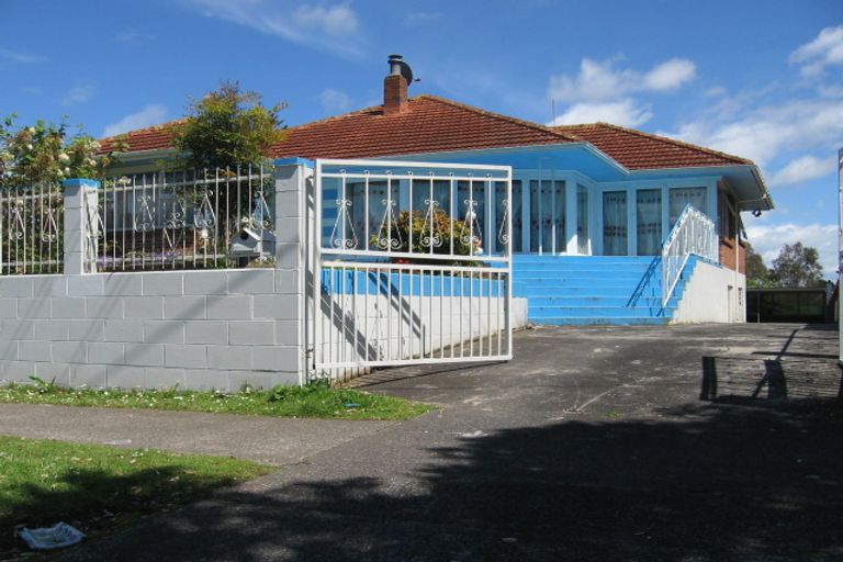Photo of property in 23 Hillcrest Road, Papatoetoe, Auckland, 2025