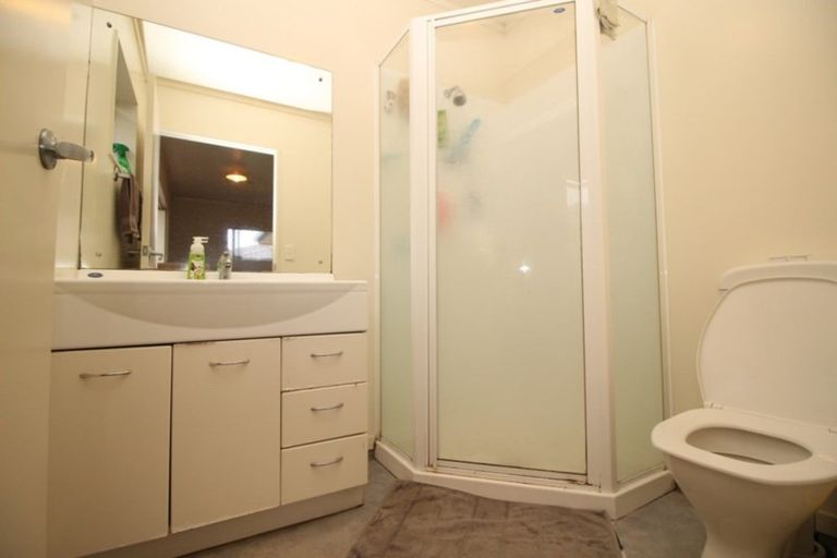 Photo of property in 12b Patrice Place, Massey, Auckland, 0614