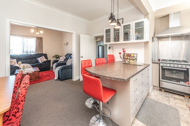 Photo of property in 16 Kawakawa Street, Whanganui East, Whanganui, 4500