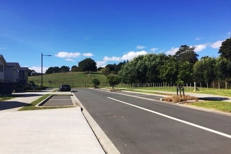 Photo of property in 1 Nanjing Road, Pukekohe, 2120