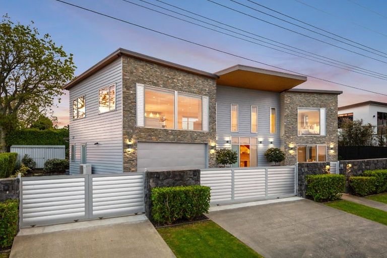 Photo of property in 17a Waitemata Road, Hauraki, Auckland, 0622