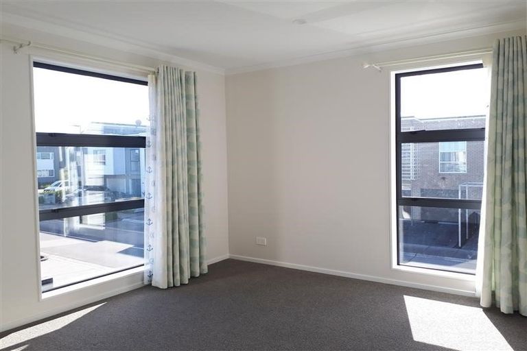 Photo of property in 7 Skylark Road, Hobsonville, Auckland, 0616