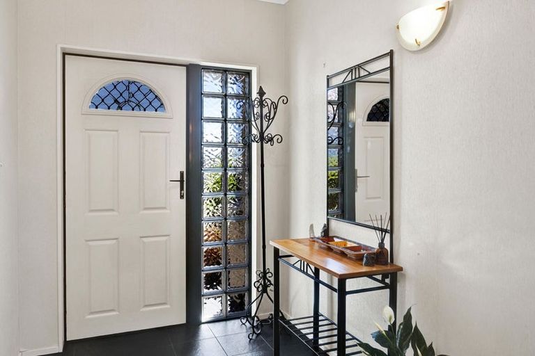 Photo of property in 31 Wilson Street, Hawera, 4610