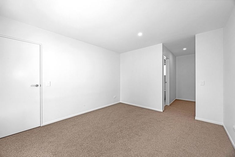 Photo of property in 5/90 Holly Road, St Albans, Christchurch, 8014