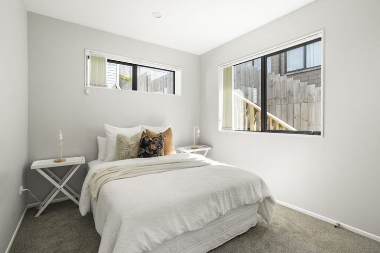 Photo of property in 27 Surf View Crescent, Red Beach, 0932