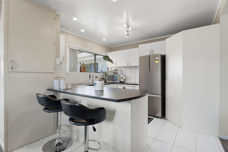 Photo of property in 69 Holmes Road, Manurewa, Auckland, 2102