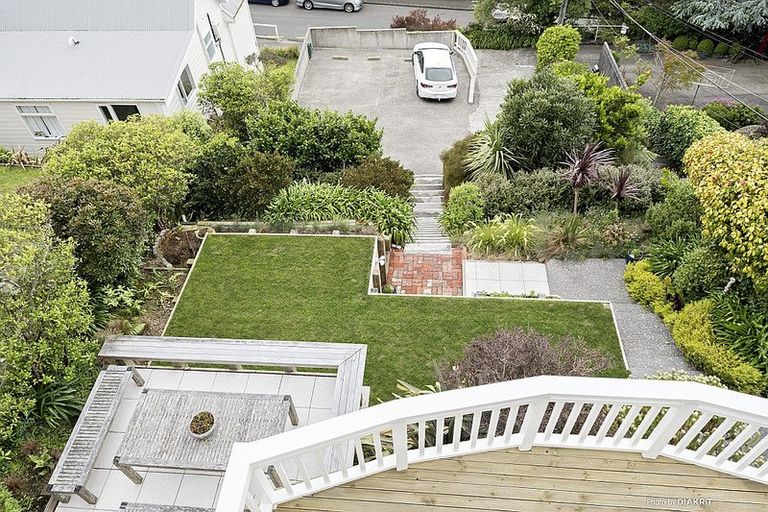 Photo of property in 58 Mitchell Street, Brooklyn, Wellington, 6021