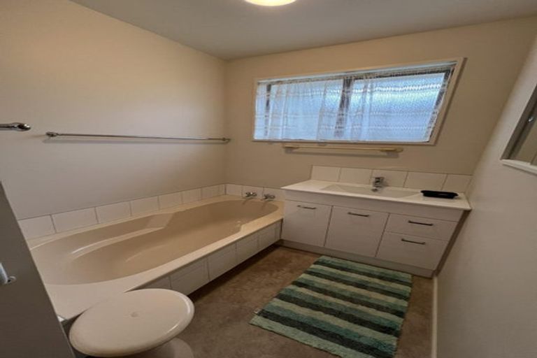Photo of property in 1/17 Aberfoyle Place, Parklands, Christchurch, 8083