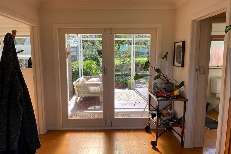 Photo of property in 13 Jellicoe Road, Murrays Bay, Auckland, 0630