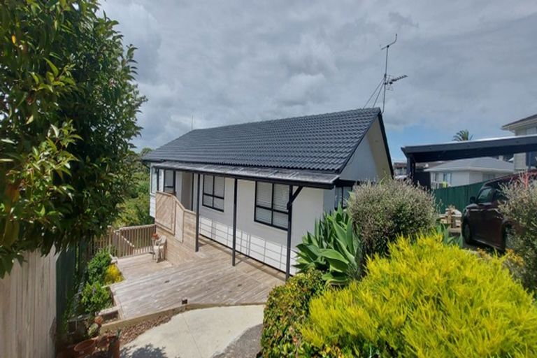 Photo of property in 36 Lendenfeld Drive, Papatoetoe, Auckland, 2025