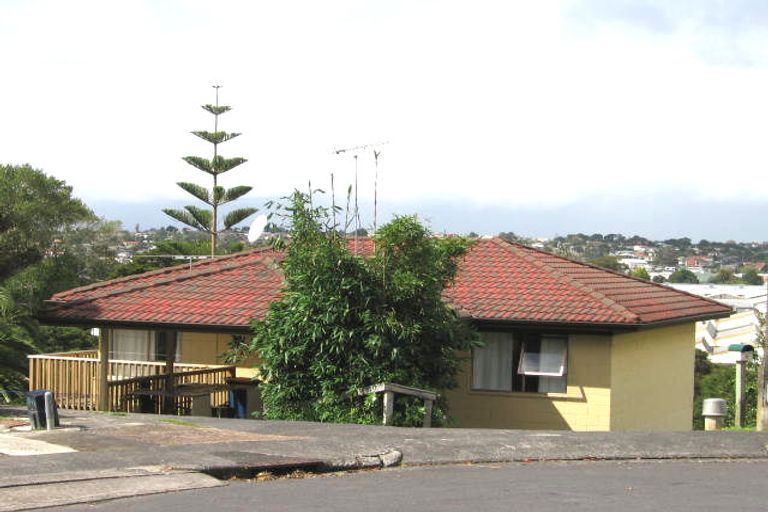 Photo of property in 9 Shona Place, Henderson, Auckland, 0612