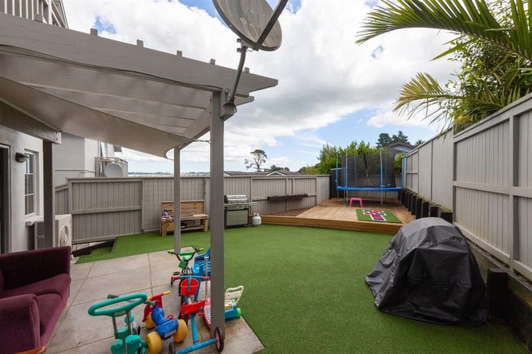 Photo of property in 10/9 Georgia Terrace, Albany, Auckland, 0632