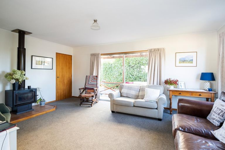 Photo of property in 22 Campbell Street, Geraldine, 7930