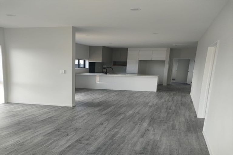 Photo of property in 12 Taupata Lane, Helensville, 0800