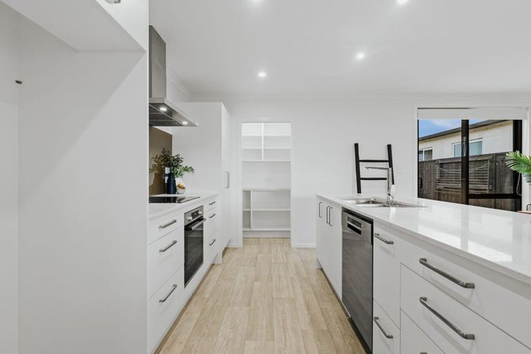 Photo of property in 21 Kuihi Street, Poike, Tauranga, 3112