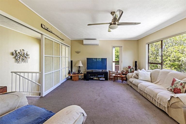 Photo of property in 59 Merriefield Avenue, Forrest Hill, Auckland, 0620