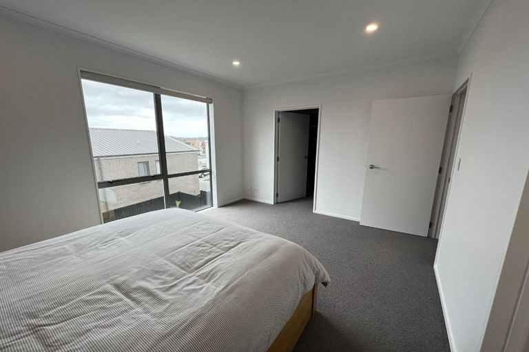 Photo of property in 13 Tarakoi Road, Hobsonville, Auckland, 0616