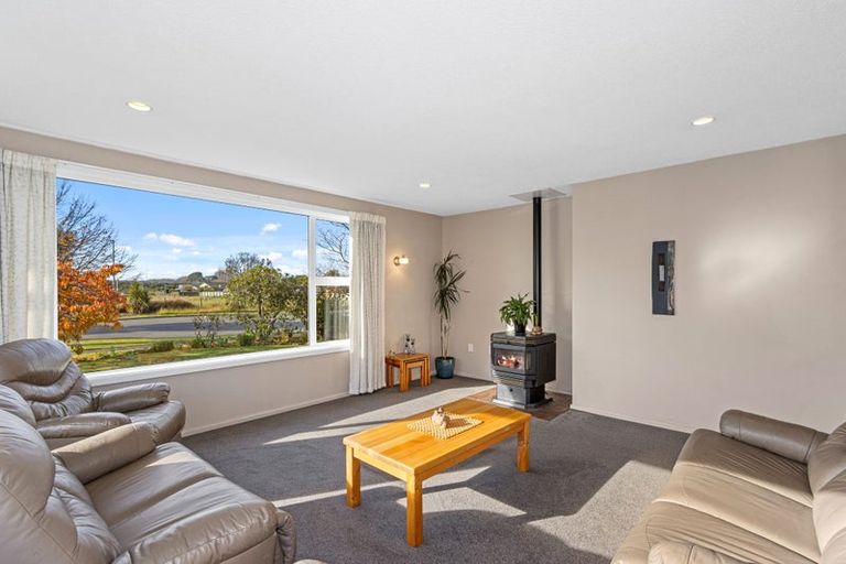 Photo of property in 25 Grimseys Road, Redwood, Christchurch, 8051