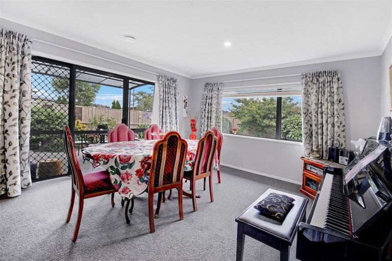 Photo of property in 18 Sincock Place, Kaiapoi, 7630