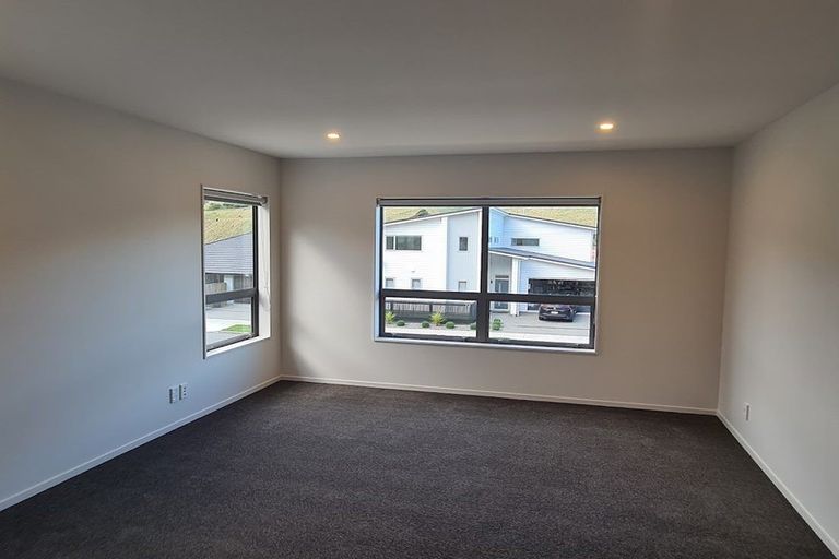 Photo of property in 87 Melksham Drive, Churton Park, Wellington, 6037