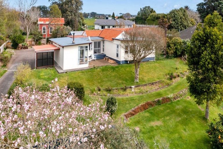 Photo of property in 149 South Road, Hawera, 4610