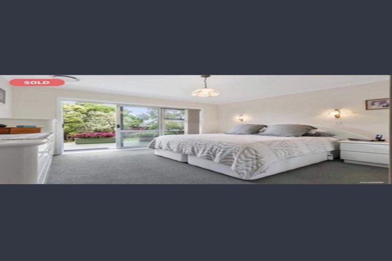 Photo of property in 9 Forsythe Place, Massey, Auckland, 0614