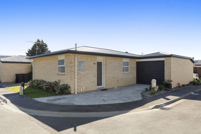 Photo of property in 13/13 Sylvan Street, Hillmorton, Christchurch, 8024