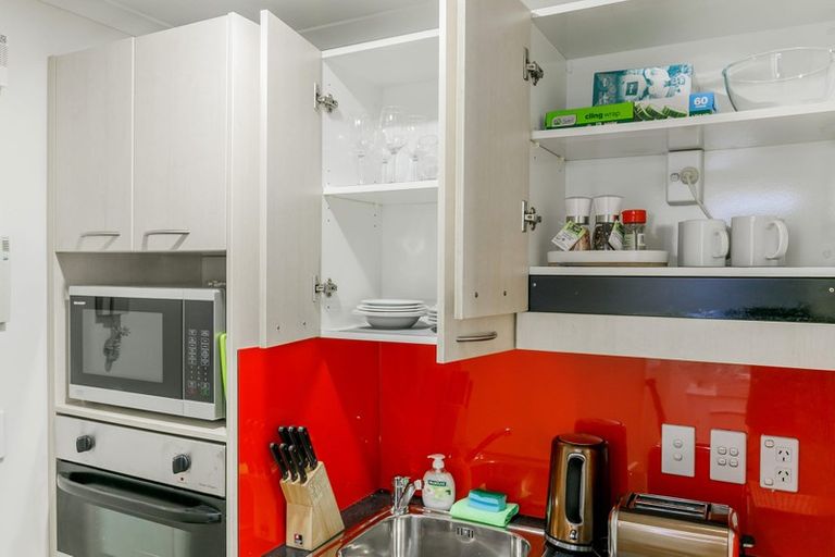 Photo of property in 44 Kervil Avenue, Te Atatu Peninsula, Auckland, 0610