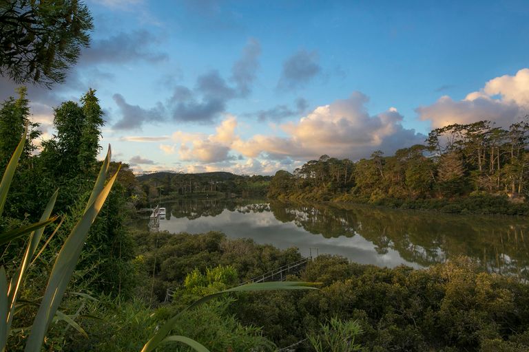 Photo of property in 51 Kent Terrace, Riverhead, 0820