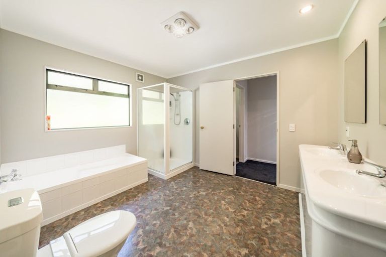 Photo of property in 31a Emerald Hill Drive, Birchville, Upper Hutt, 5018