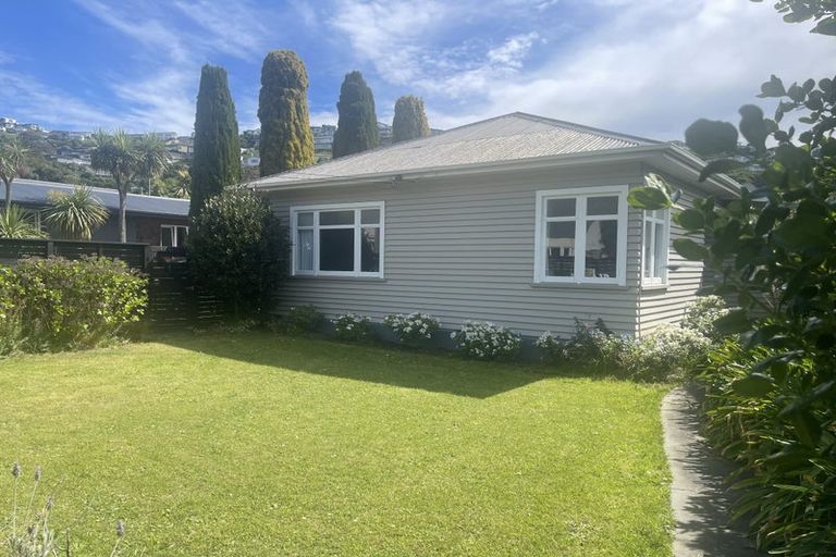 Photo of property in 18 Augusta Street, Redcliffs, Christchurch, 8081
