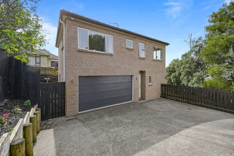 Photo of property in 58 Blanes Road, Weymouth, Auckland, 2103