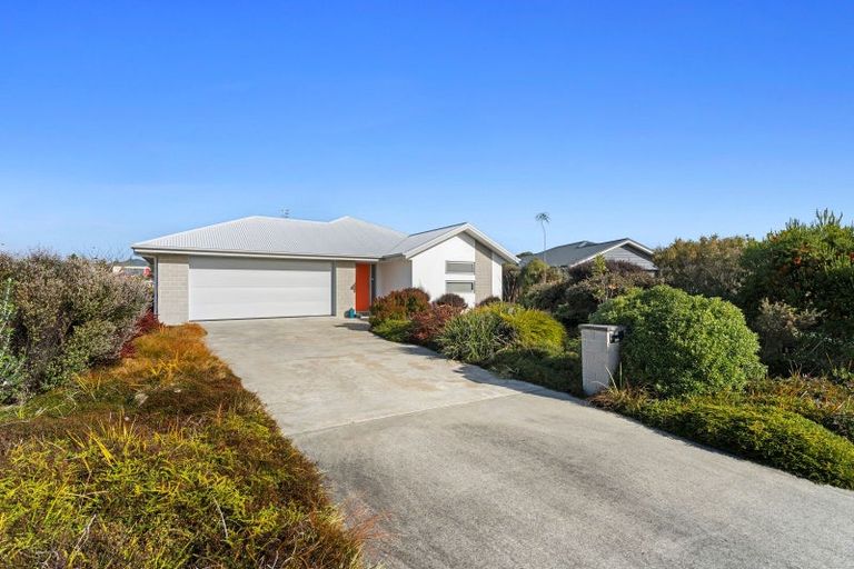 Photo of property in 21 Gladys Place, Levin, 5510