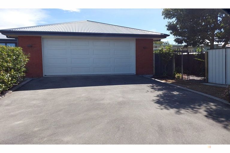 Photo of property in 1 Eric Batchelor Place, Waimate, 7924