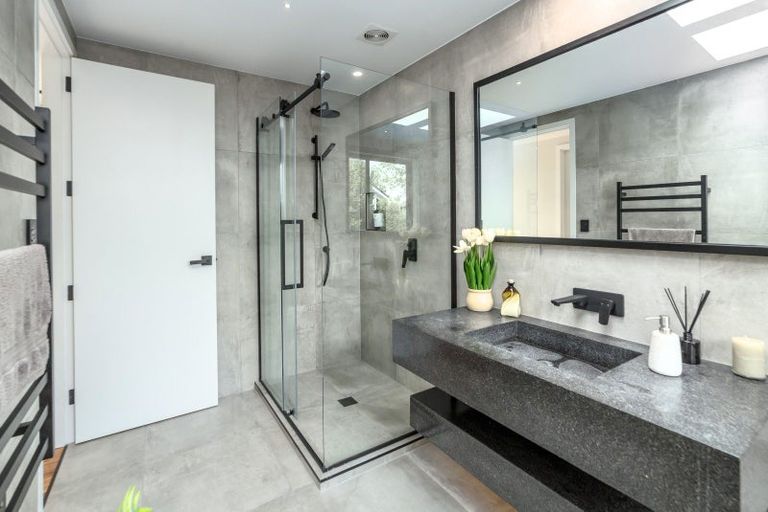 Photo of property in 30 Mcmaster Street, Greytown, 5712