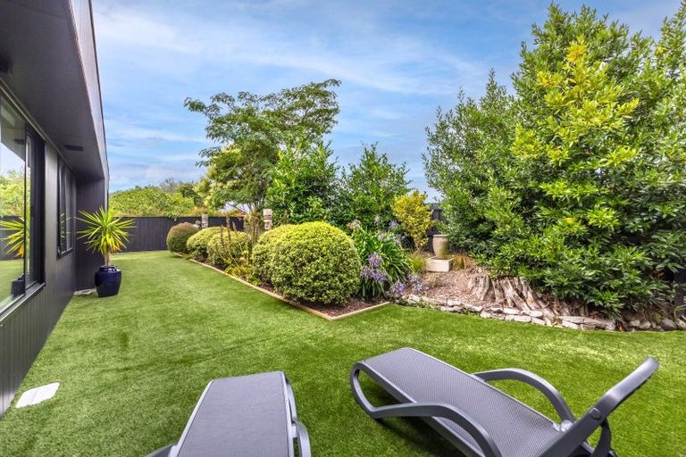 Photo of property in 30 Mcmaster Street, Greytown, 5712