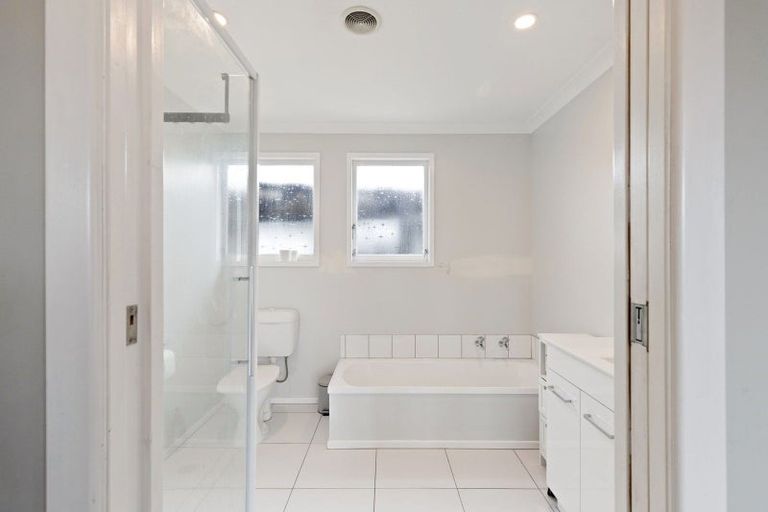 Photo of property in 49 Kimberley Grove, Westbrook, Palmerston North, 4412