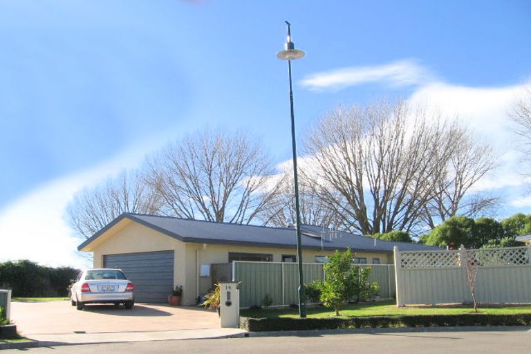 Photo of property in 14 Chelsea Drive, Taradale, Napier, 4112