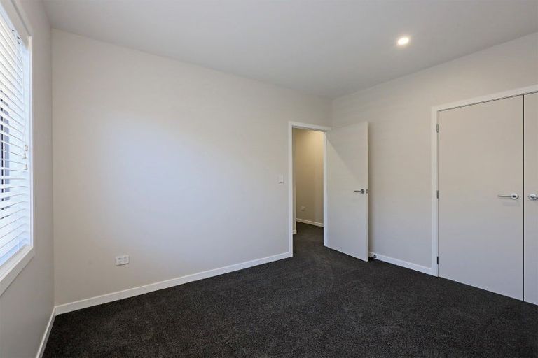 Photo of property in 6 Cassin Place, Taradale, 4112